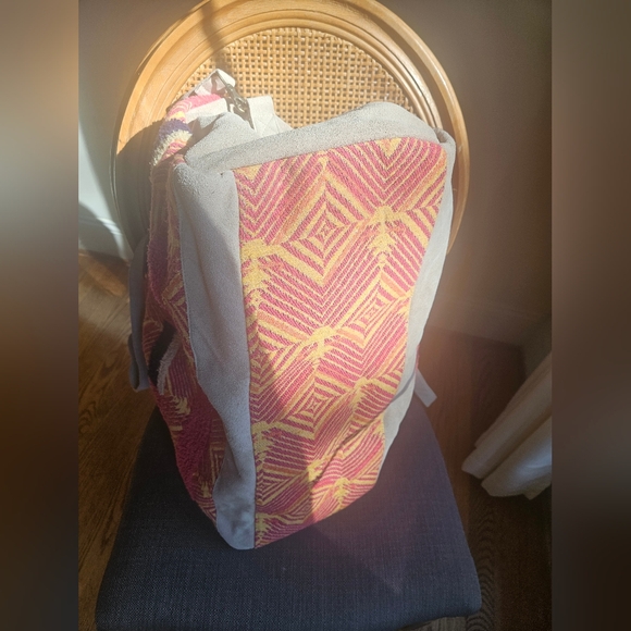 NWOT Free People First Class Embellished Weekender in Primrose Garden Duffel Bag - Picture 5 of 17